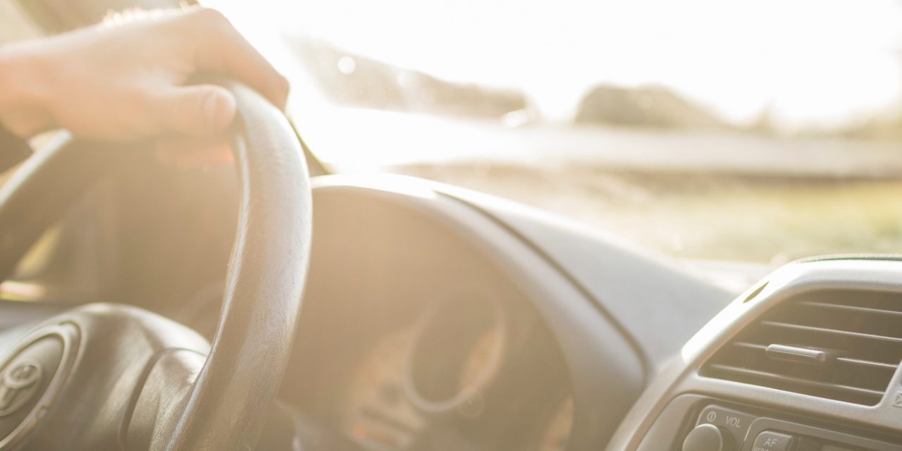 Vidro blindado para carros: quando vale a pena?